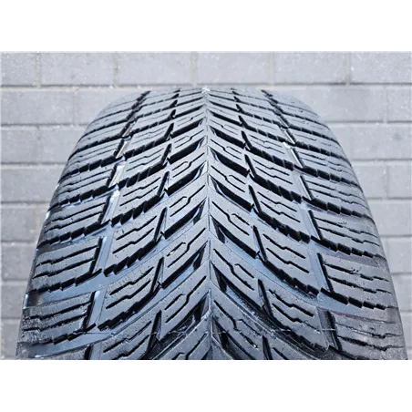 4x 225/45R17 94H XL Nokian WR Snowproof / 2x 7,5mm + 2x 6,8mm [1286]