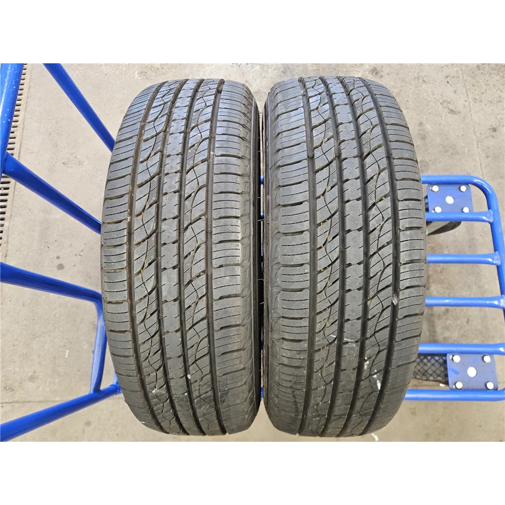 2x 205/70R15 96T Kumho Crugen Premium KL33 - DEMO [1545]