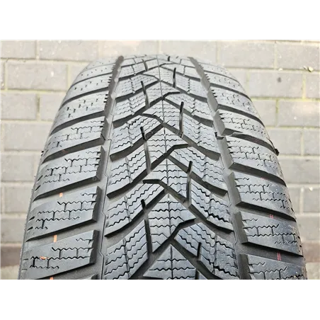 4x 205/60R16 96H XL Dunlop Winter Sport 5 / 2x 9mm + 2x 7,3mm [1051]
