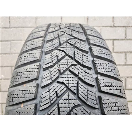 4x 205/60R16 96H XL Dunlop Winter Sport 5 / 2x 9mm + 2x 8mm [1059]