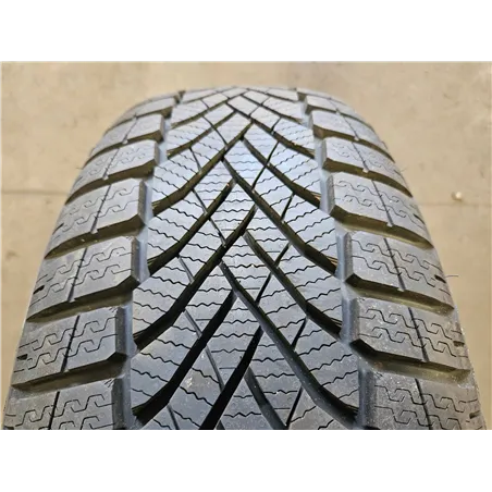 1x 205/50R17 93V XL Falken EuroWinter HS02 / DEMO / 2024r. [818]