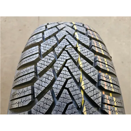 1x 185/65R14 86T Continental WinterContact TS850 / DEMO z paskami [810]