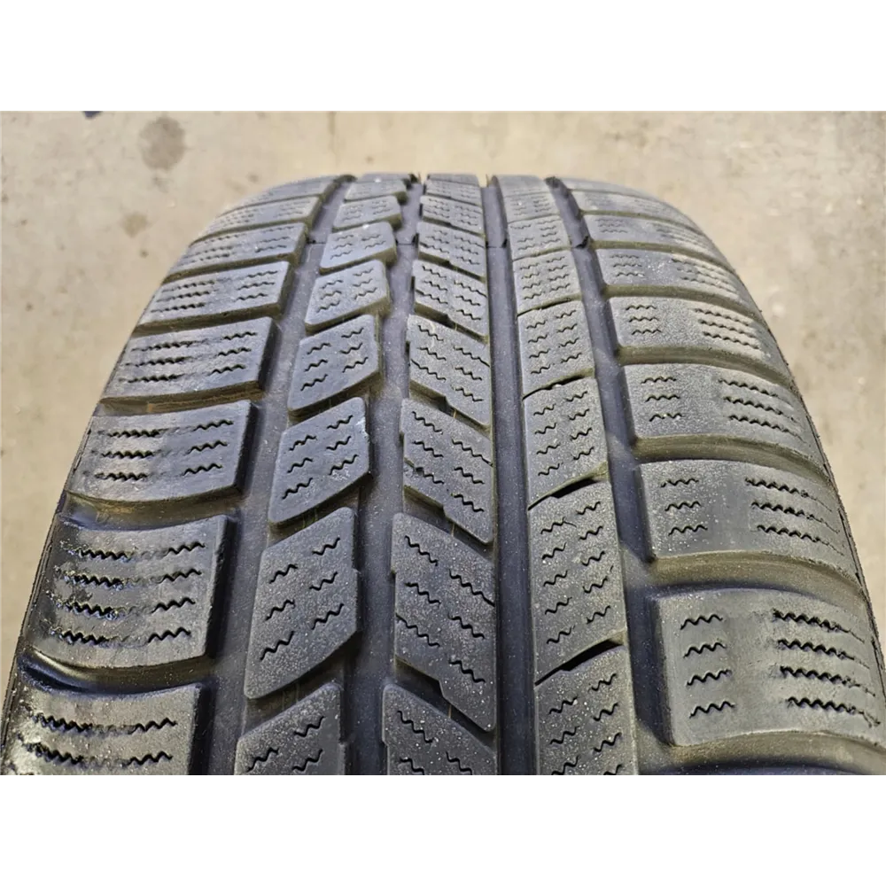4x 225/40R18 92V XL Nexen Winguard Sport / 2x 8,5mm + 2x 6,5mm [255]