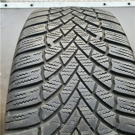 2x 205/55R17 95V XL Bridgestone Blizzak LM005 / 2x 5mm
