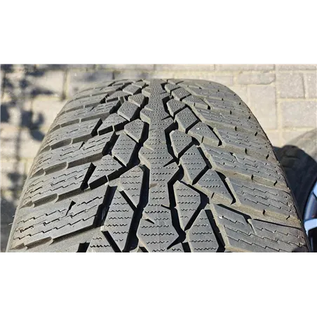 4x 225/40R18 92V XL Nokian WR D4 / 2x 8mm + 2x 6mm - opony zimowe