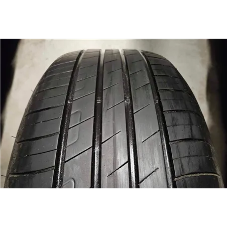 4x 215/55R17 98W XL Goodyear EfficientGrip Performance / 2x 6,5mm + 2x 6mm
