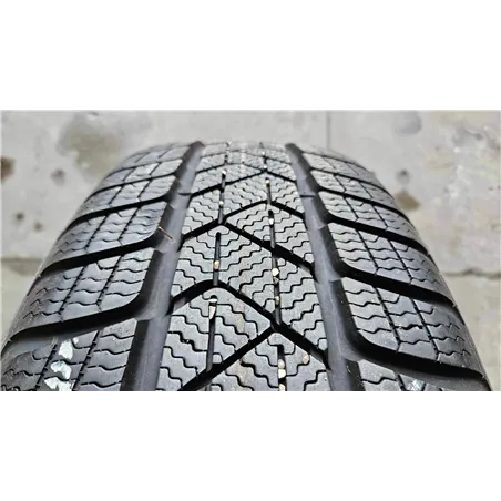 4x 205/60R17 93H Pirelli SottoZero 3 / 2x 8mm + 2x 6,5mm - opony zimowe BMW